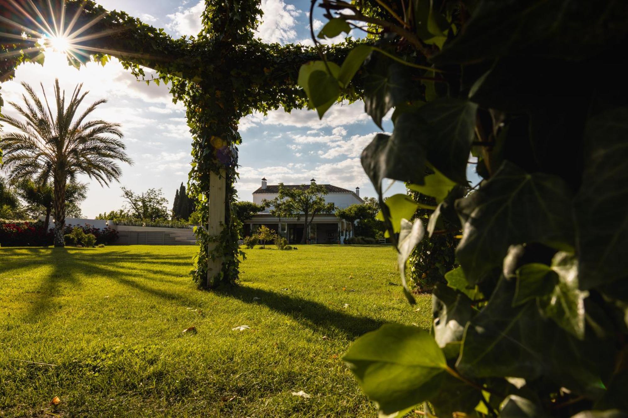Вилла Cortijo El Maizal Гранада Экстерьер фото
